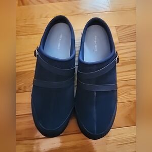 Easy Spirit Equinox Slide Mules